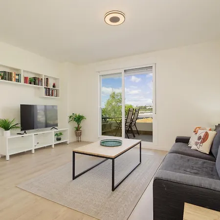 Lägenhet Contemporary 2 Bedroom In Nueva Andalucia *