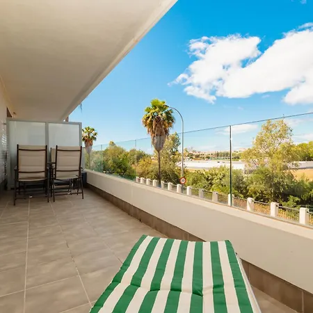 Lägenhet Contemporary 2 Bedroom In Nueva Andalucia *