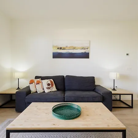 Contemporary 2 Bedroom In Nueva Andalucia Lägenhet Marbella